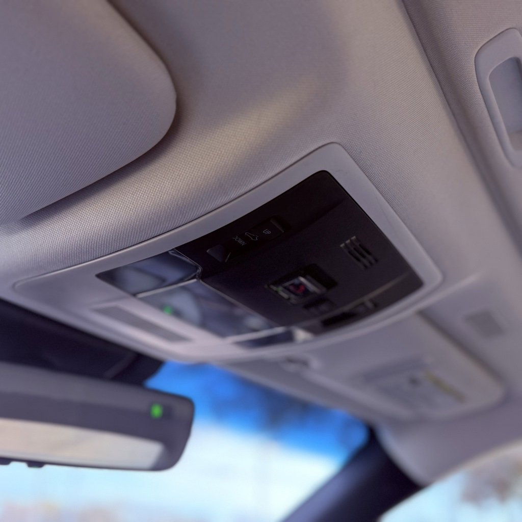 Used 2024 Lexus ES 350 w/ Premium Package image 17