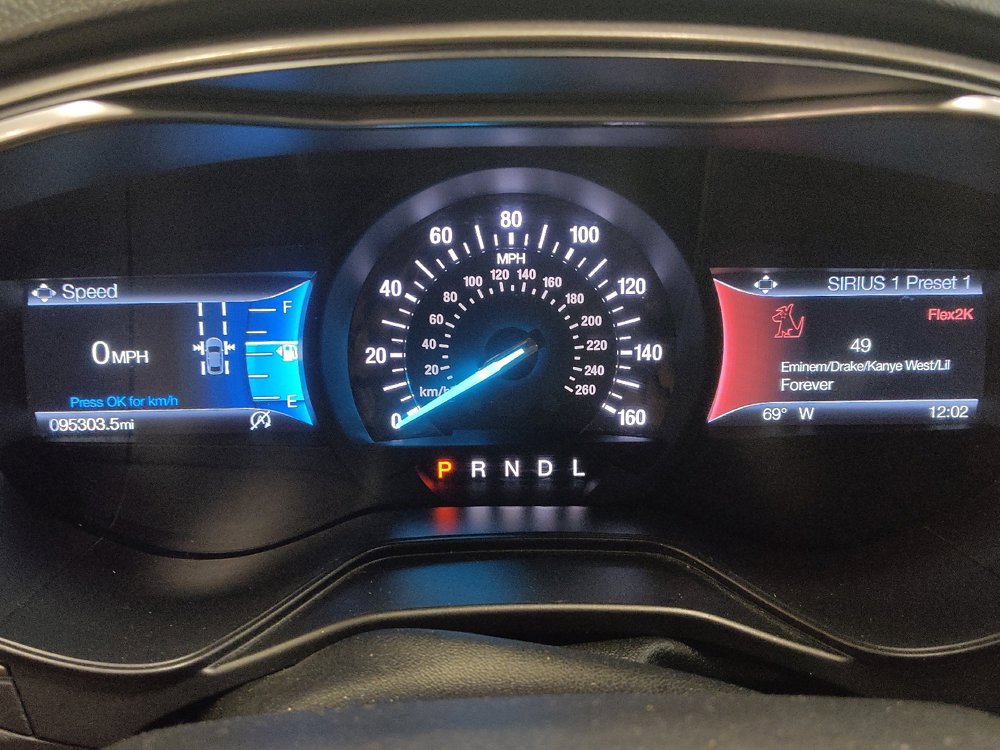 Used 2020 Ford Fusion SE FWD image 23