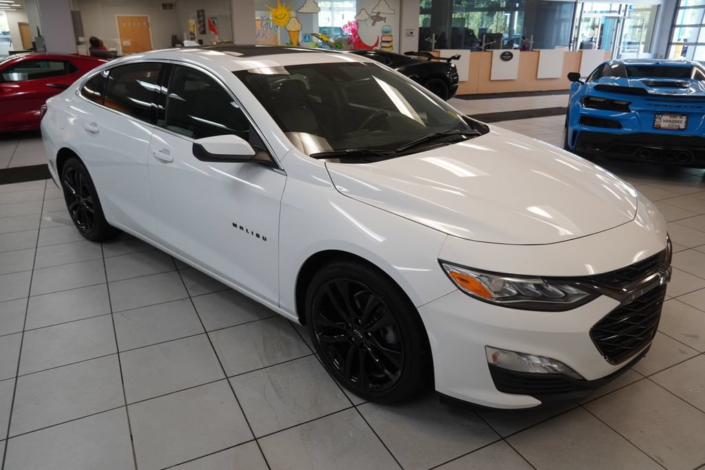 Used 2023 Chevrolet Malibu LT w/ Driver Confidence Package FWD image 15