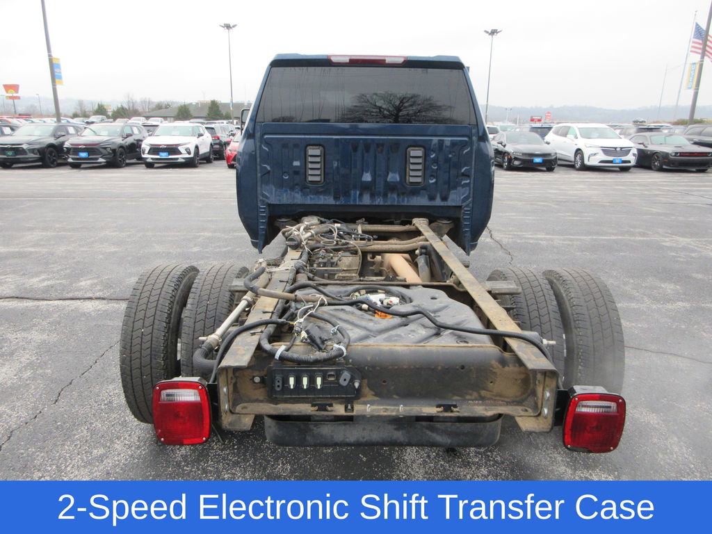 Certified 2023 GMC Sierra 3500 Pro w/ Convenience Package image 4