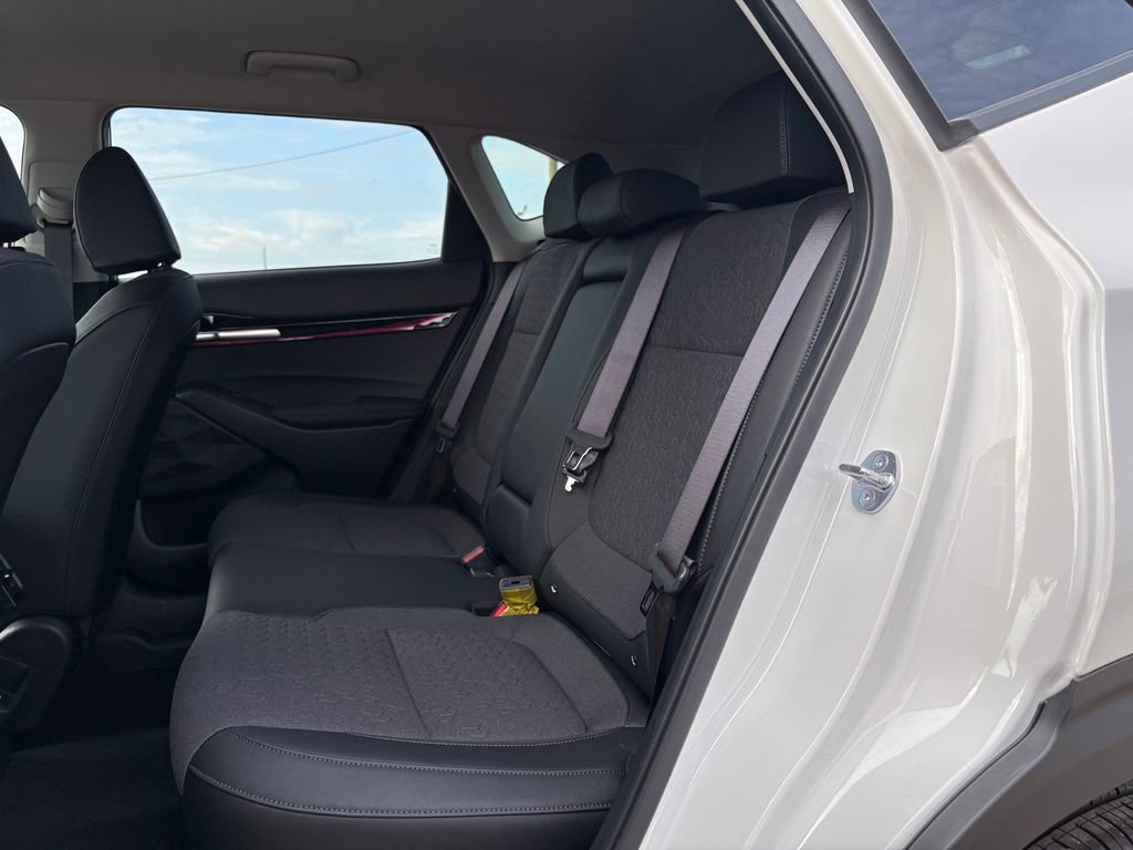New 2026 Kia Seltos S FWD image 13