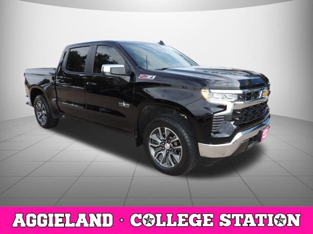 Certified 2024 Chevrolet Silverado 1500 LT w/ Z71 Off-Road Package AWD/4WD image 3