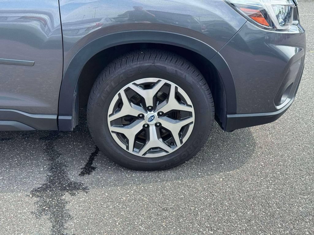 Used 2021 Subaru Forester Premium AWD/4WD image 9