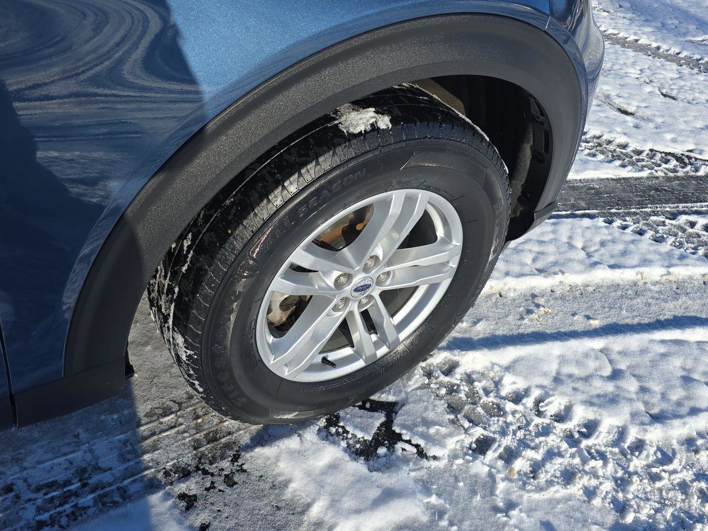 Used 2020 Ford Explorer XLT image 37