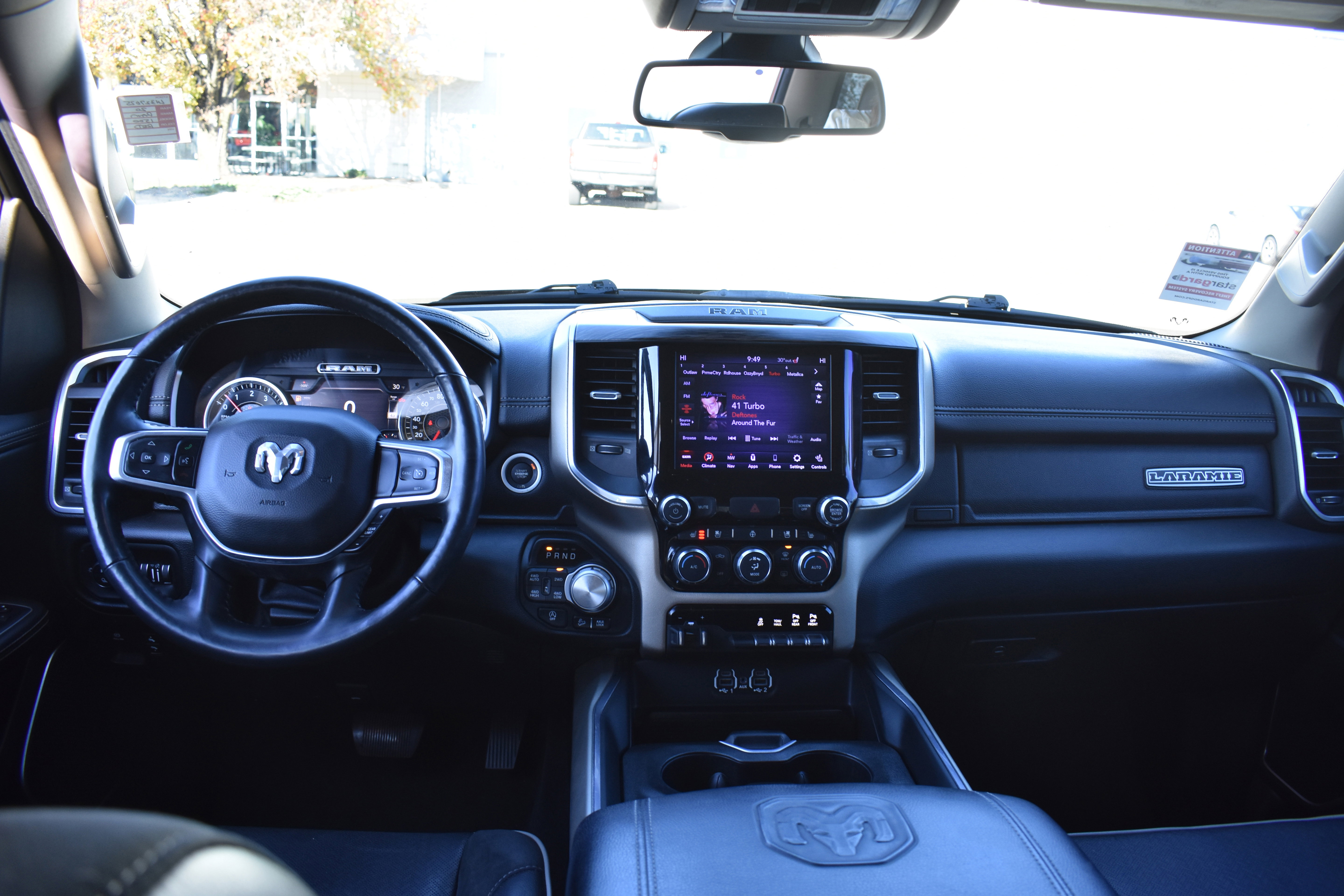 Used 2020 RAM 1500 Laramie image 30