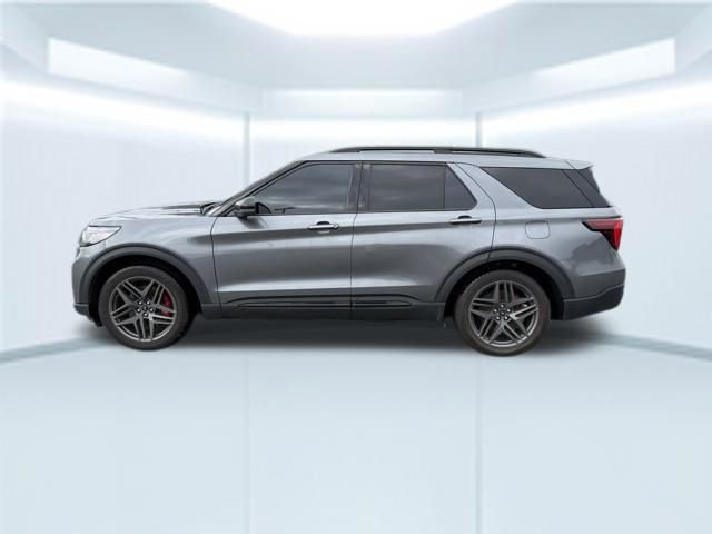 Used 2025 Ford Explorer ST RWD image 7