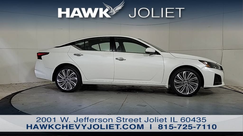 Used 2025 Nissan Altima 2.5 SL AWD/4WD image 8