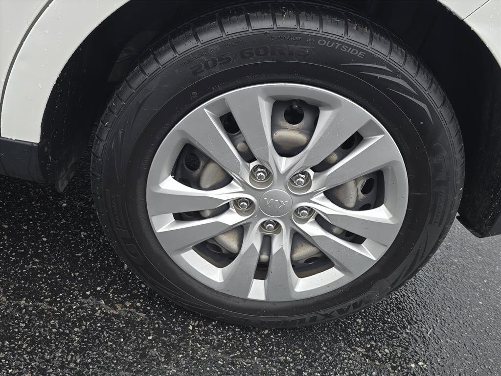 Used 2021 Kia Soul LX image 14