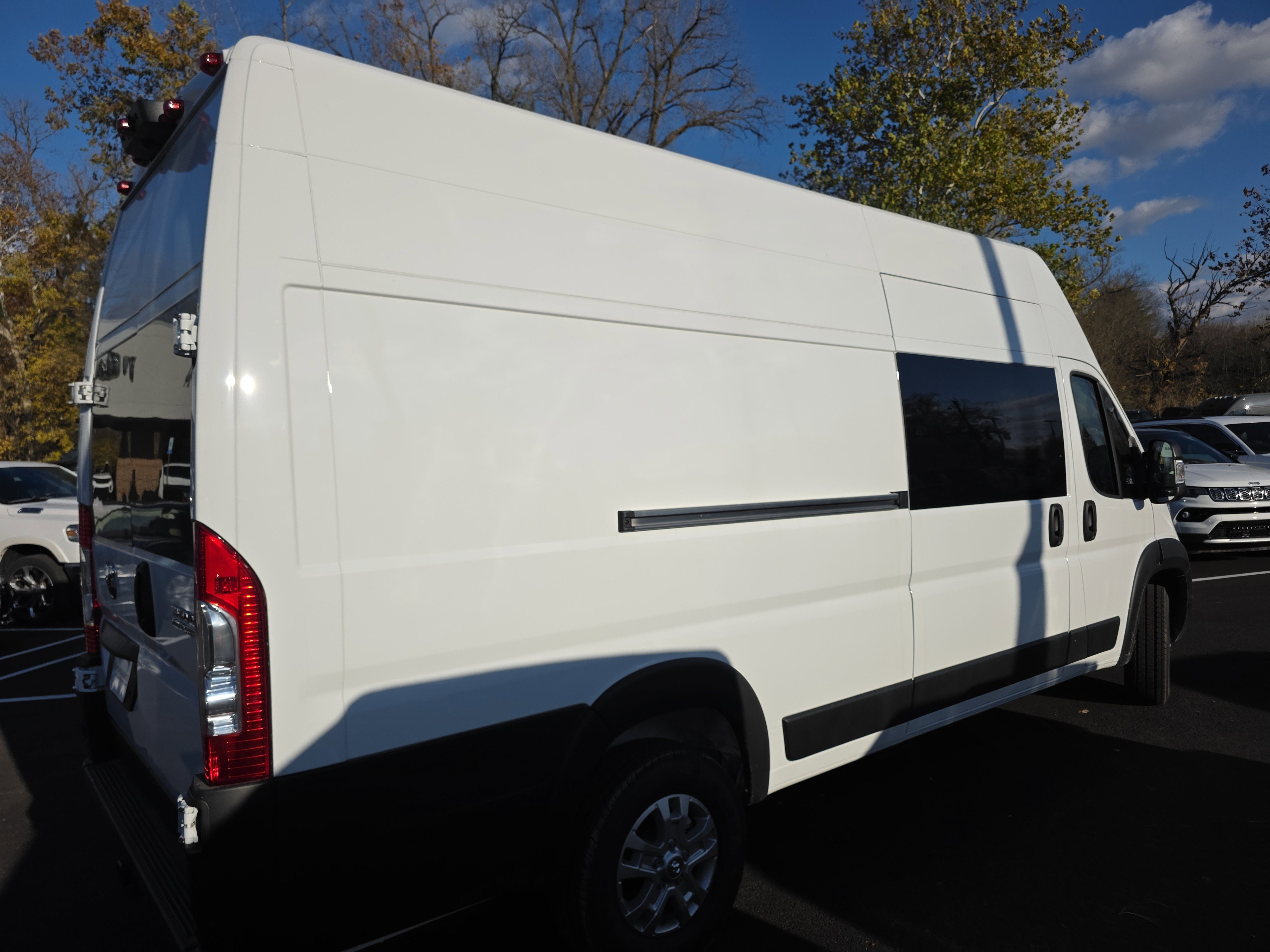 New 2026 RAM ProMaster 3500 w/ Quick Order Package 22G SLT image 22