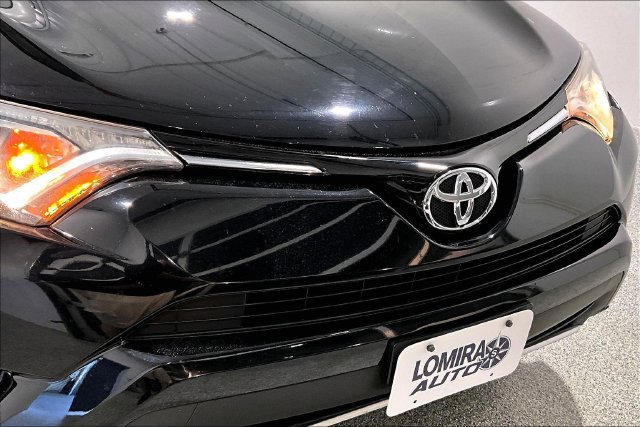 Used 2016 Toyota RAV4 XLE AWD/4WD image 39