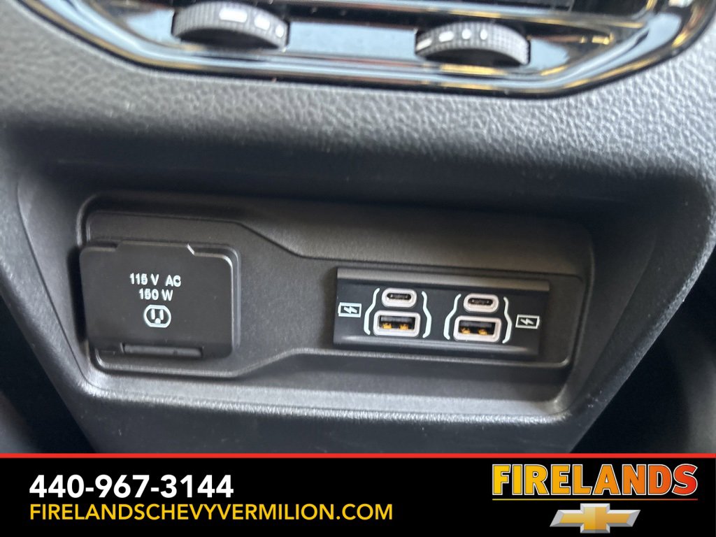 Used 2024 Jeep Grand Cherokee L Limited w/ Black Appearance Package image 39