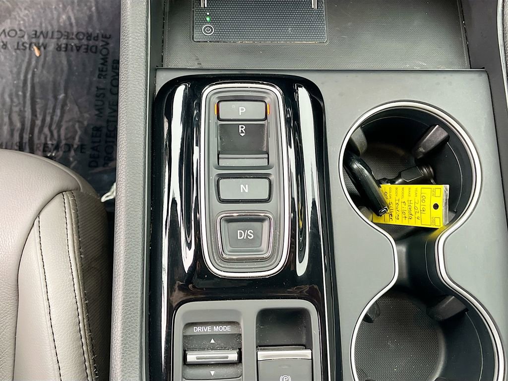 Used 2024 Honda Pilot Touring image 16