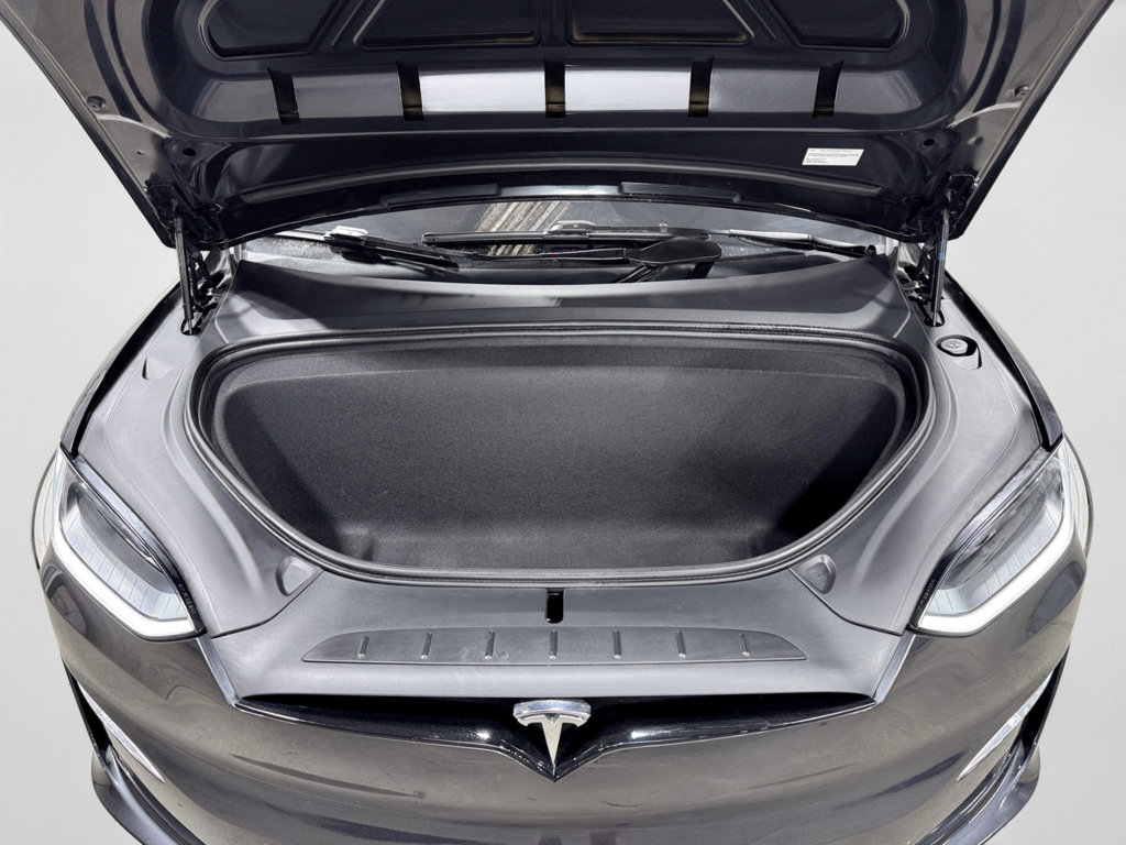 Used 2024 Tesla Model X image 24