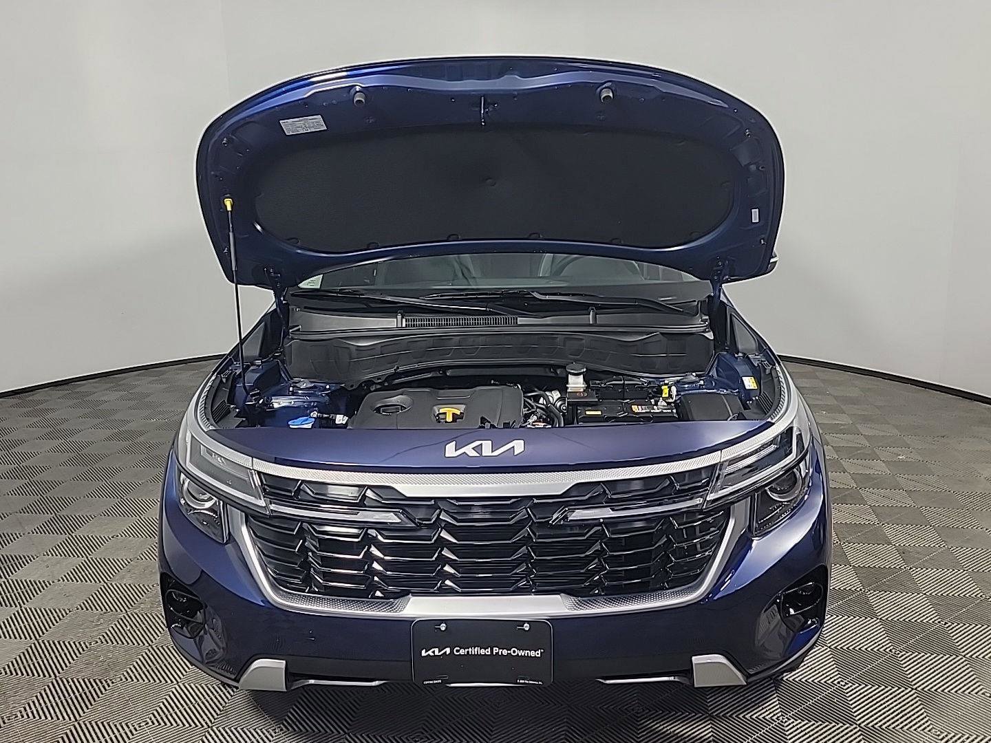 Used 2025 Kia Seltos EX image 15