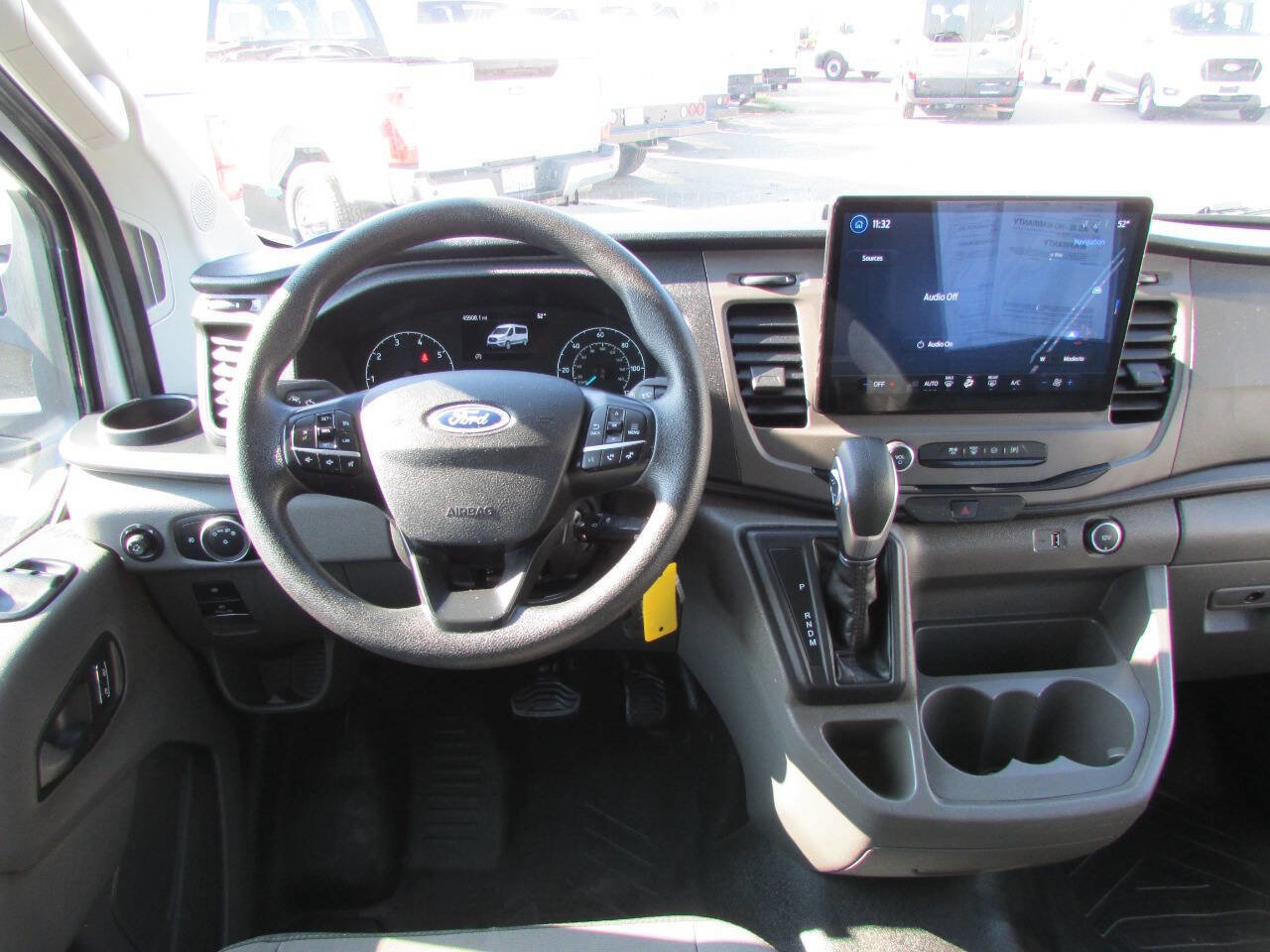 Used 2022 Ford Transit 350 XLT image 18