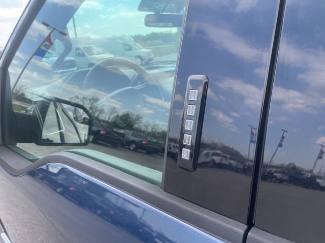 Used 2016 Ford F150 XLT w/ Equipment Group 302A Luxury image 8