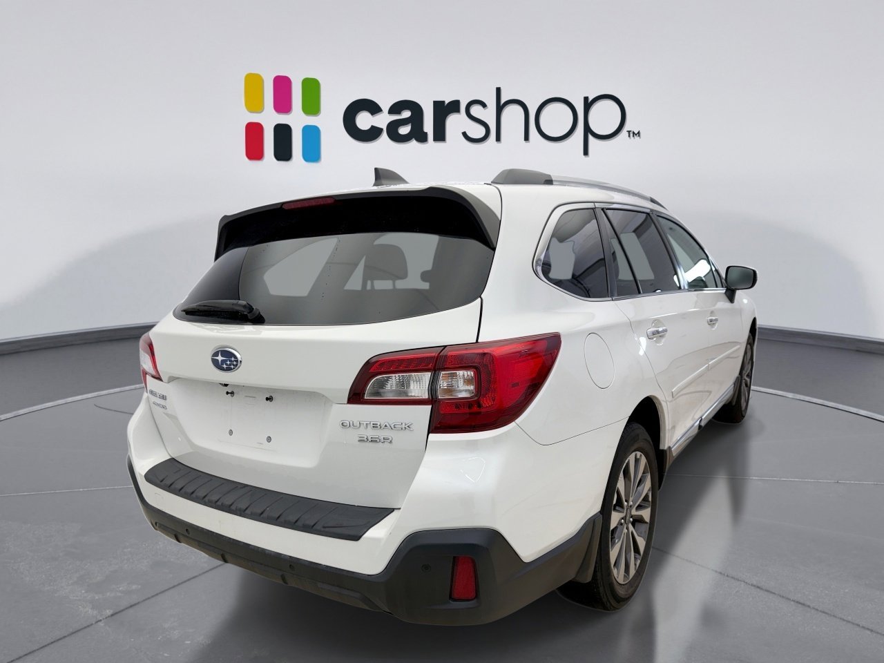 Used 2019 Subaru Outback 3.6R Touring AWD/4WD image 5
