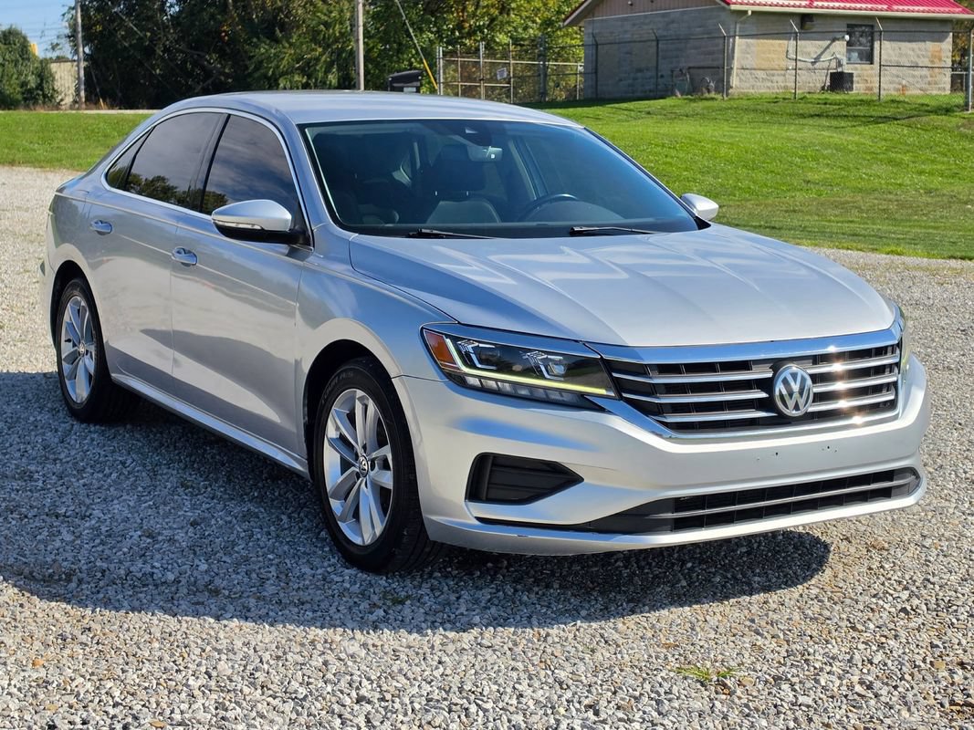 Used 2020 Volkswagen Passat 2.0T SE FWD image 3