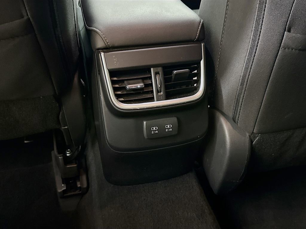 Used 2022 Subaru Outback Premium image 28