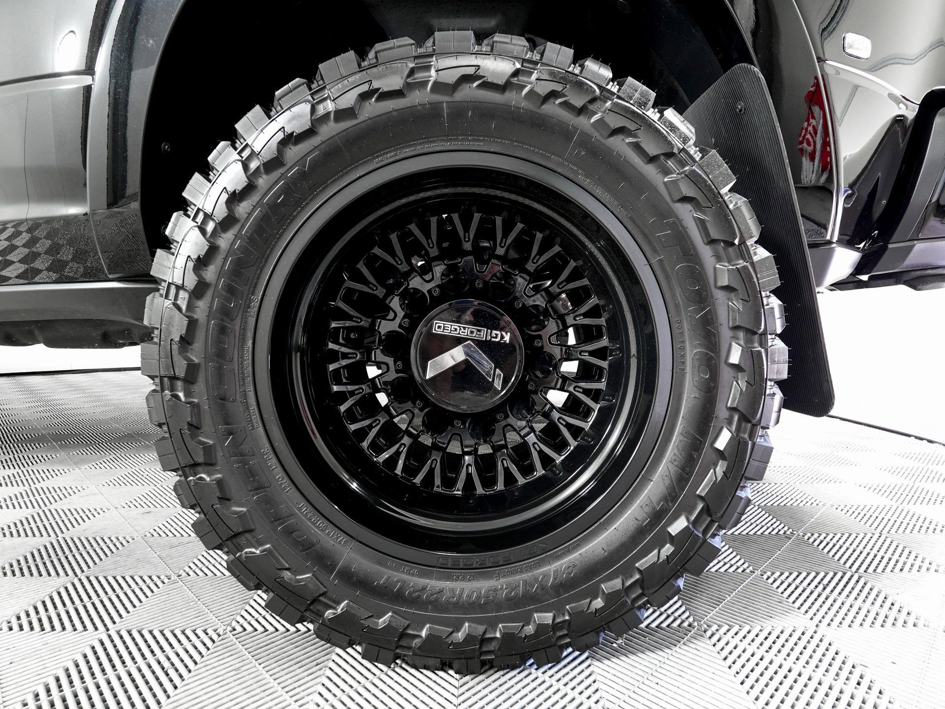 Used 2025 RAM 3500 Limited image 35