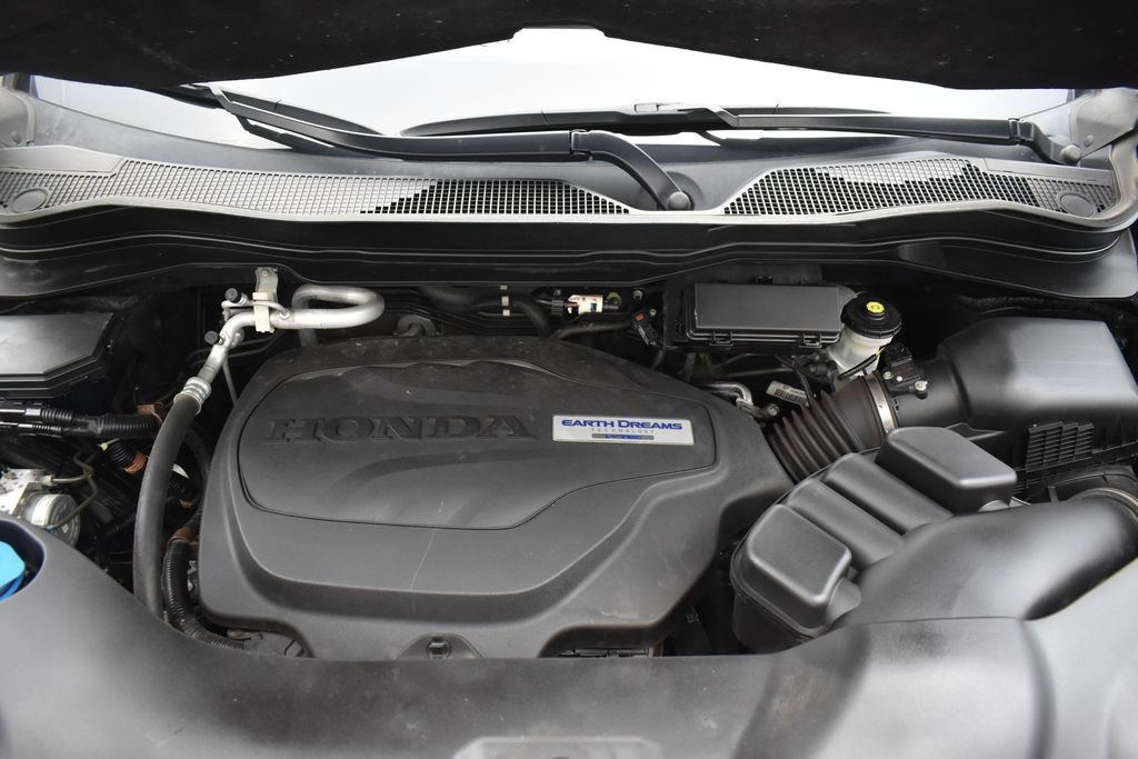 Used 2017 Honda Pilot Touring image 8