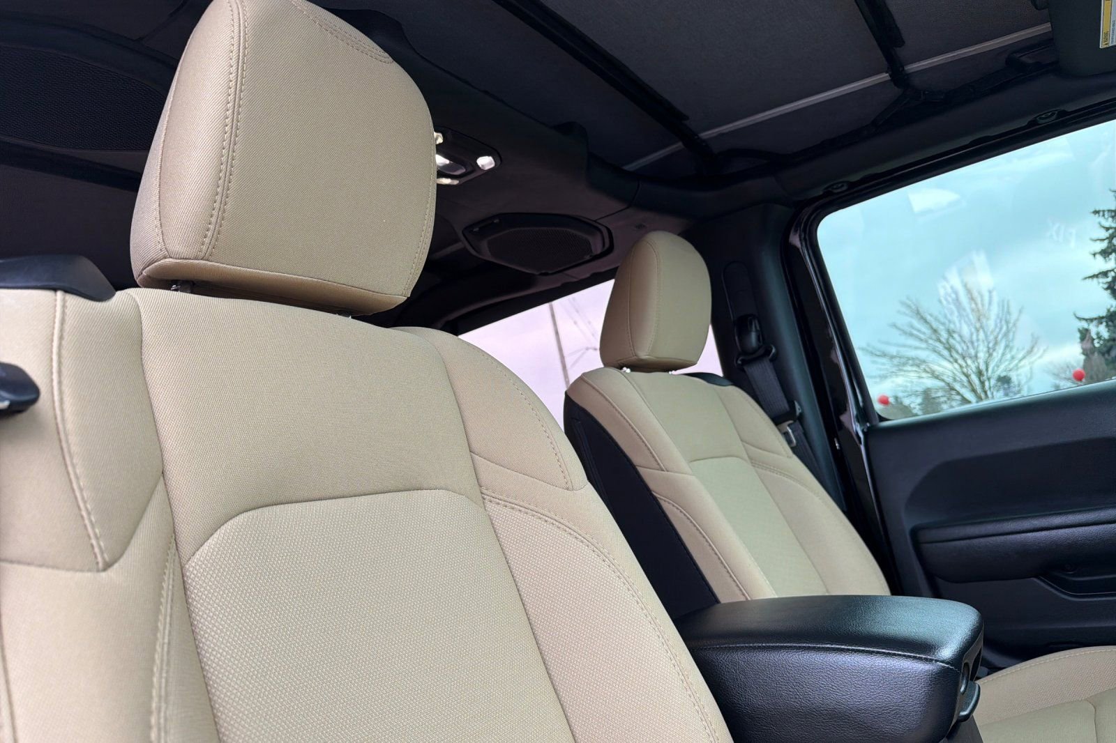 Used 2023 Jeep Wrangler Willys image 17