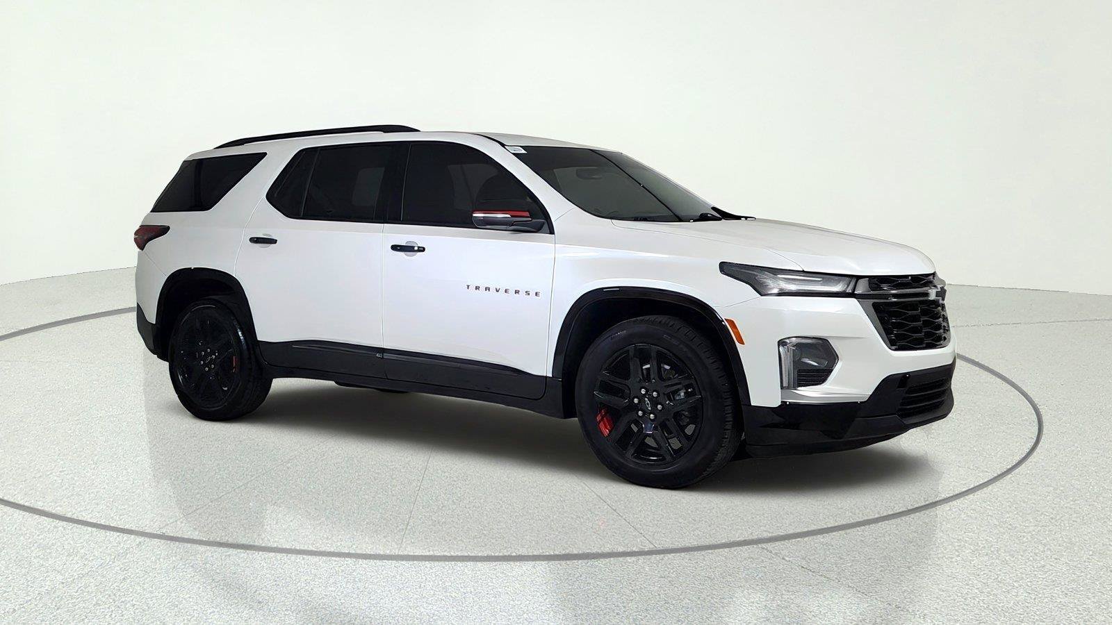 Used 2023 Chevrolet Traverse Premier w/ Redline Edition FWD image 8