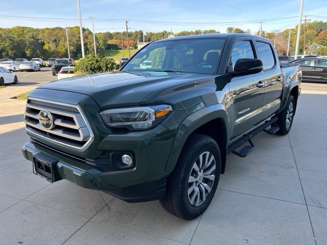 Used 2021 Toyota Tacoma Limited AWD/4WD image 4