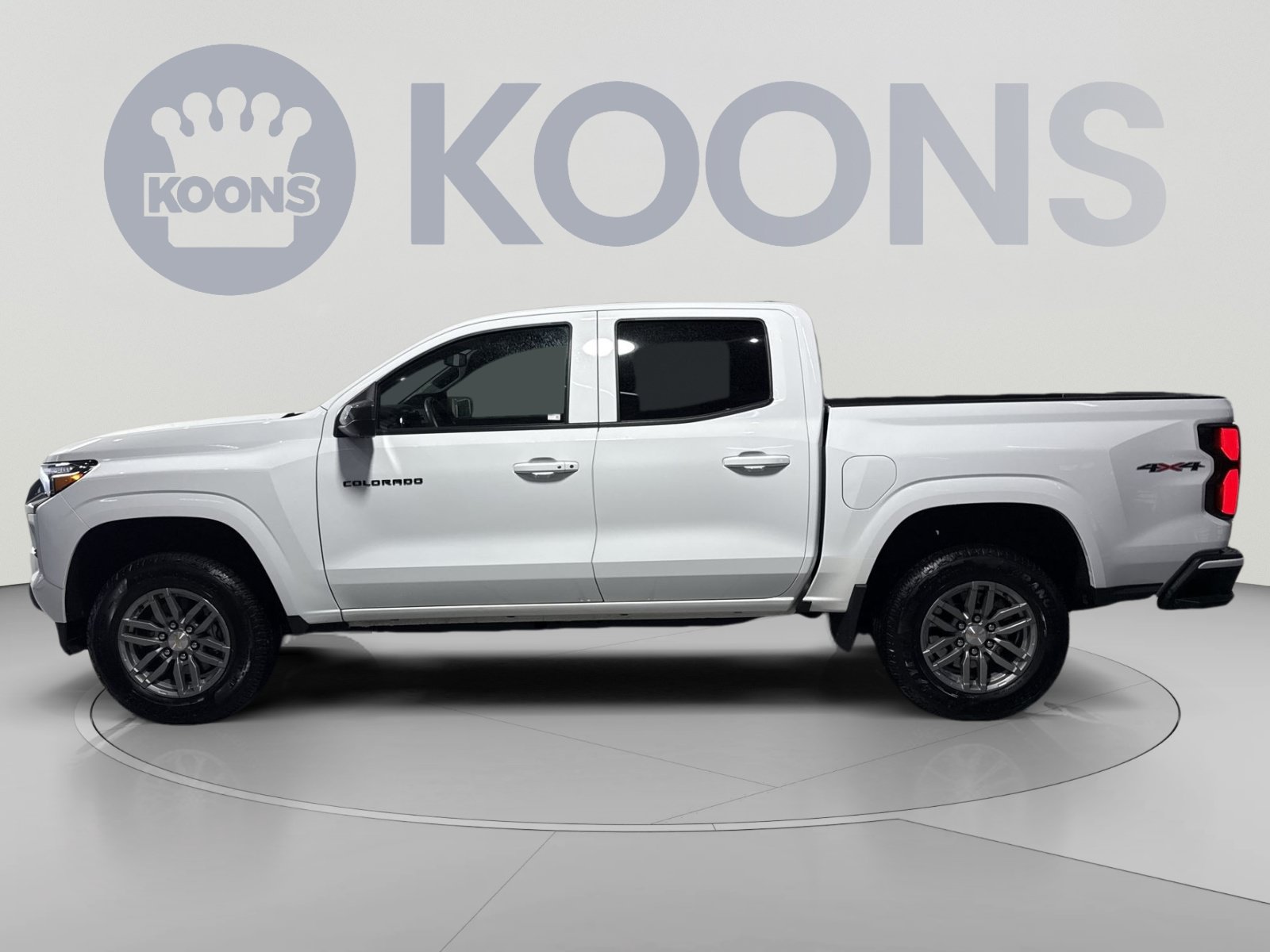 Used 2025 Chevrolet Colorado LT w/ LT Convenience Package AWD/4WD image 7