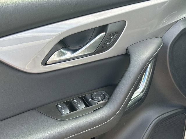 Used 2025 Chevrolet Blazer LT image 25