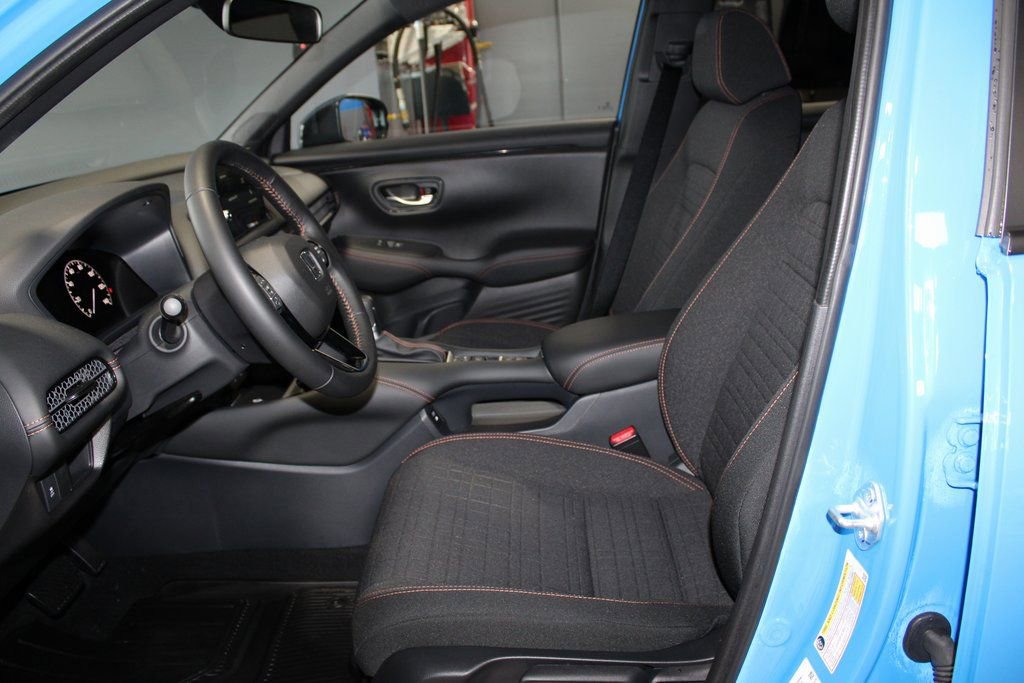 Certified 2026 Honda HR-V Sport image 11