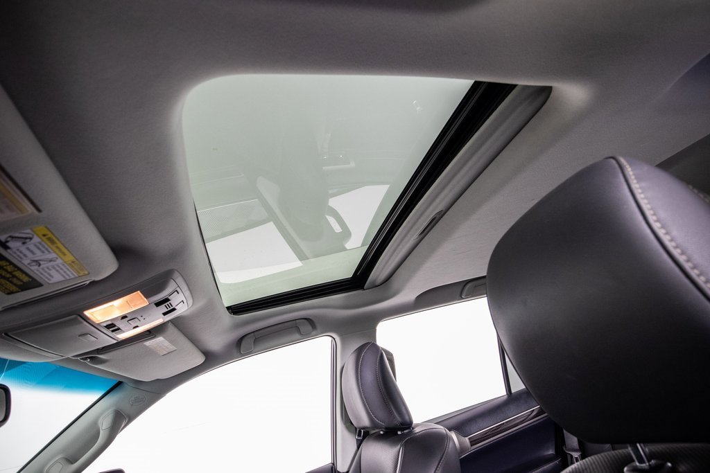 Used 2018 Lexus GX 460 w/ Navigation Package image 27