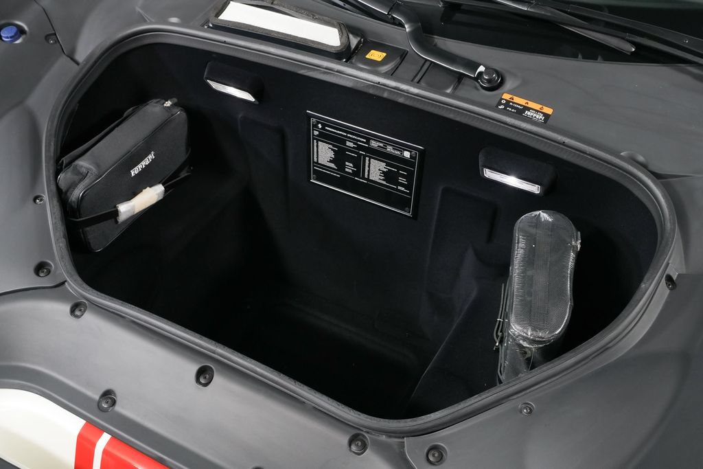 Used 2020 Ferrari 488 Pista Spider RWD image 10