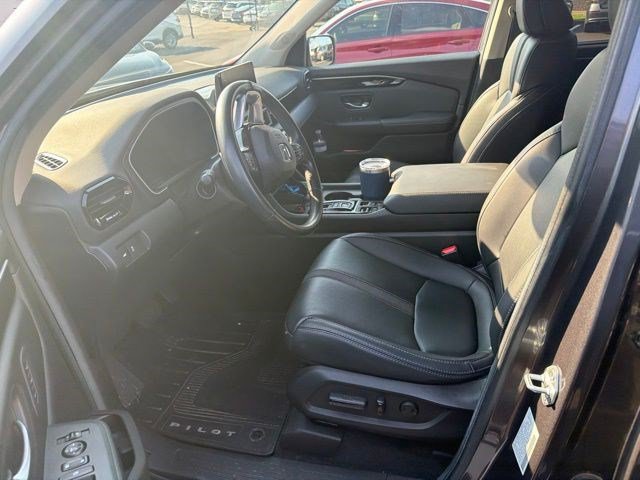 Used 2025 Honda Pilot EX-L image 9