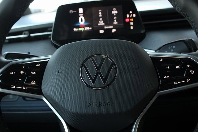 New 2025 Volkswagen ID. Buzz Pro S image 13