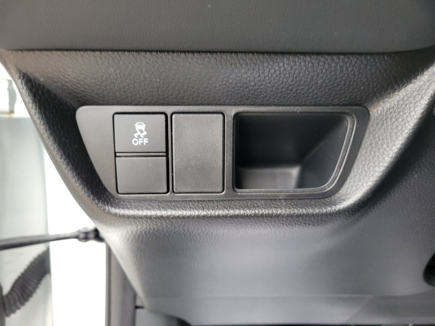 Certified 2025 Honda HR-V LX image 20