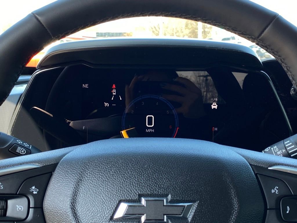 Used 2025 Chevrolet Trax ACTIV w/ Sunroof Package image 15