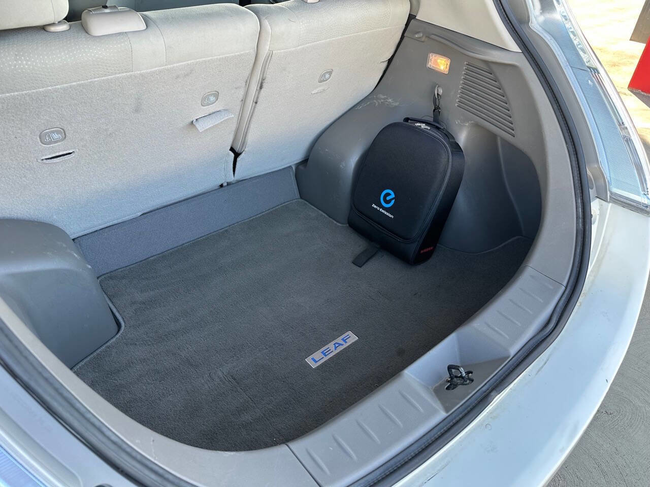 Used 2013 Nissan Leaf SV FWD image 21