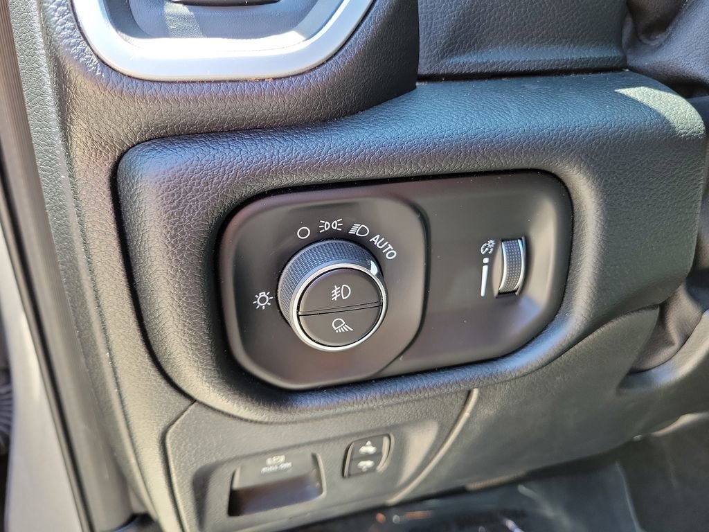 Used 2020 RAM 1500 Big Horn image 23