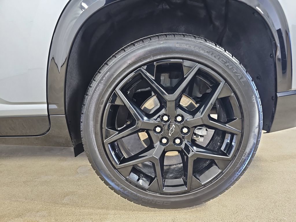 Certified 2025 Chevrolet Traverse RS w/ LPO, Floor Liner Package image 41