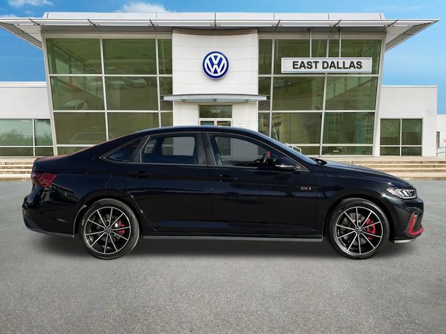 Used 2025 Volkswagen Jetta GLI Autobahn image 2