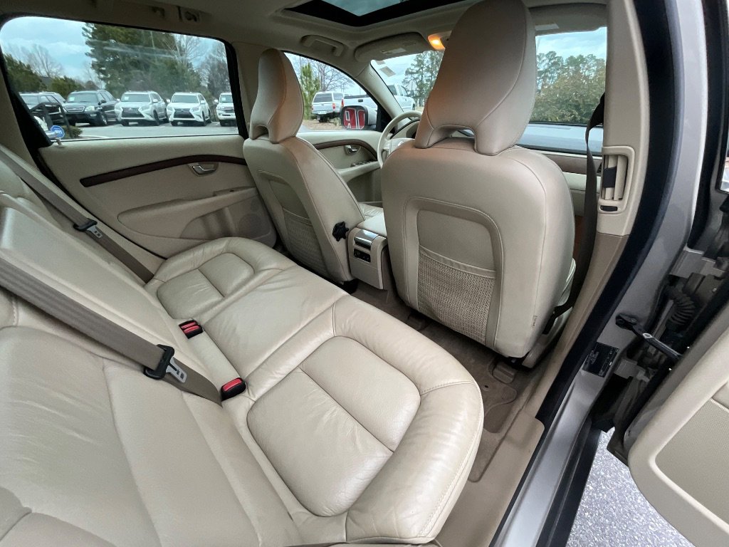 Used 2011 Volvo XC70 3.2 FWD image 27