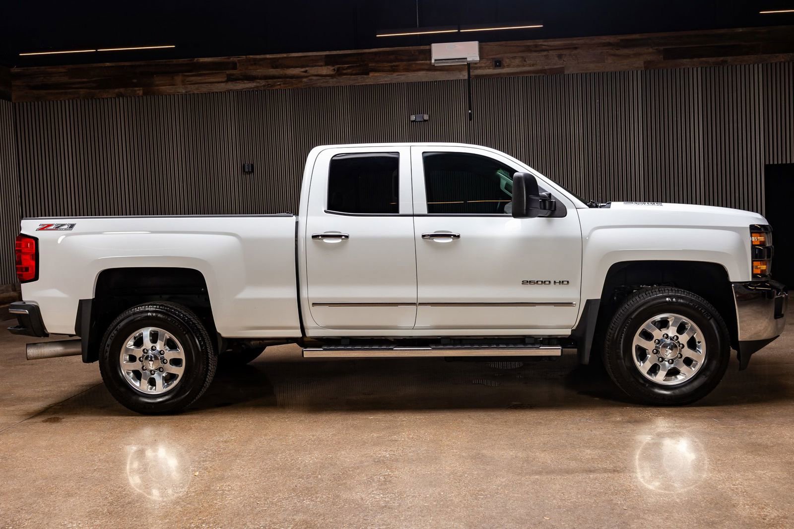 Used 2015 Chevrolet Silverado 2500 LTZ w/ LTZ Plus Package AWD/4WD image 10