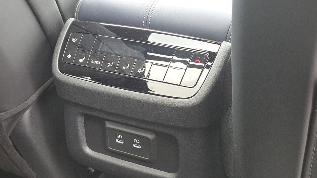 New 2026 INFINITI QX60 Sport w/ Dark Cargo Package image 9