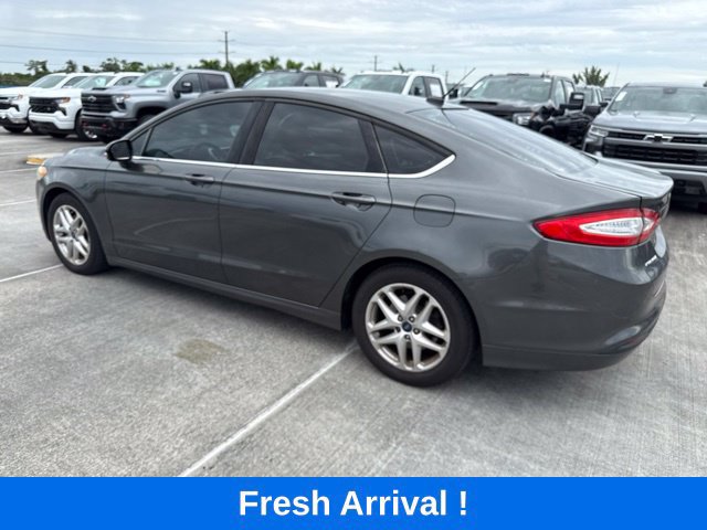 Used 2016 Ford Fusion SE FWD image 17