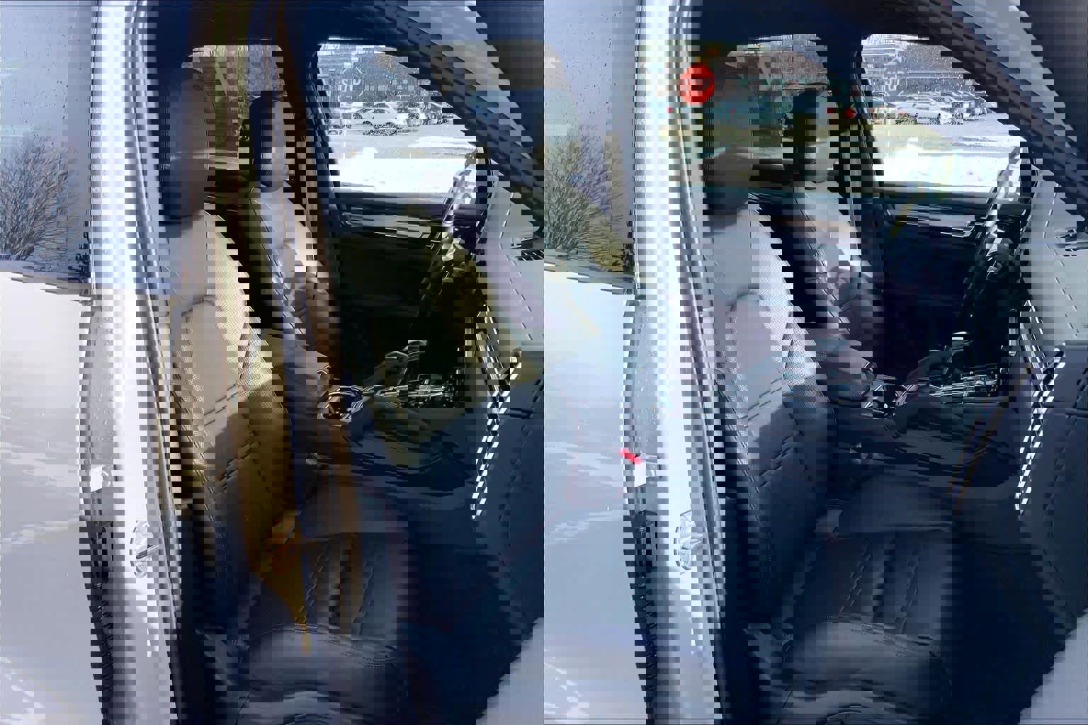 Certified 2022 Porsche Cayenne Platinum Edition image 14