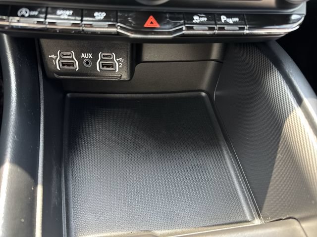 Used 2023 Dodge Durango GT w/ Blacktop Package AWD/4WD image 35