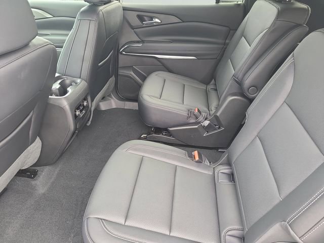 New 2026 Chevrolet Traverse LT w/ Midnight/Sport Edition FWD image 15