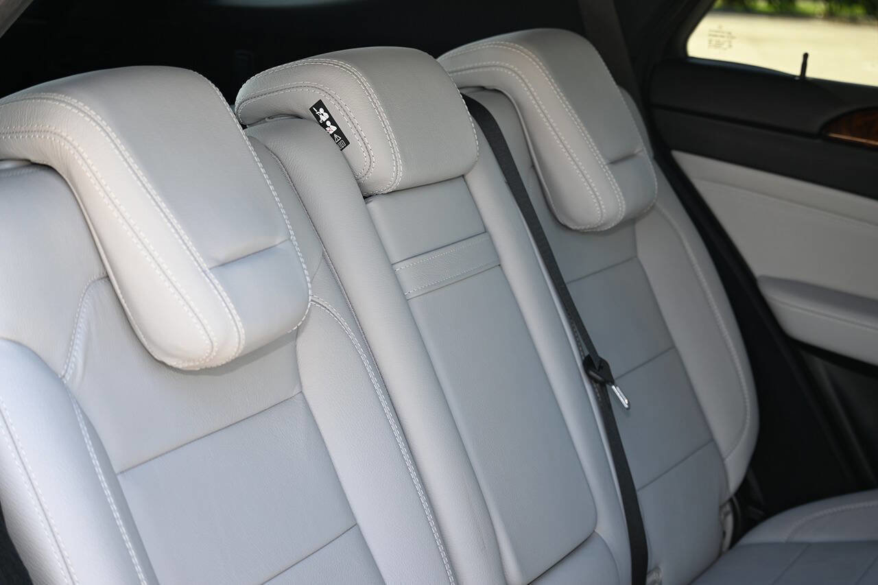 Used 2014 Mercedes-Benz ML 350 4MATIC image 33