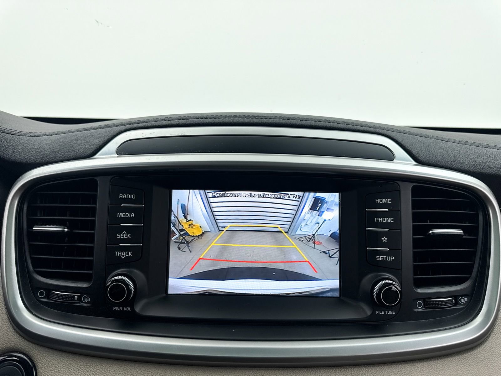 Used 2020 Kia Sorento EX FWD image 7